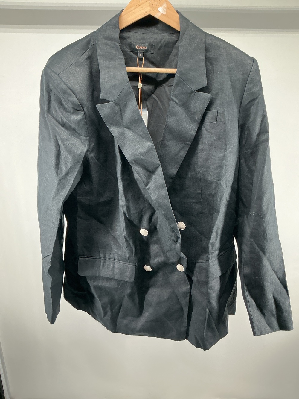 100% European Linen Relaxed Double-Breasted Blazer